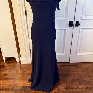 Elegant Navy Blue Evening Gown Size 12